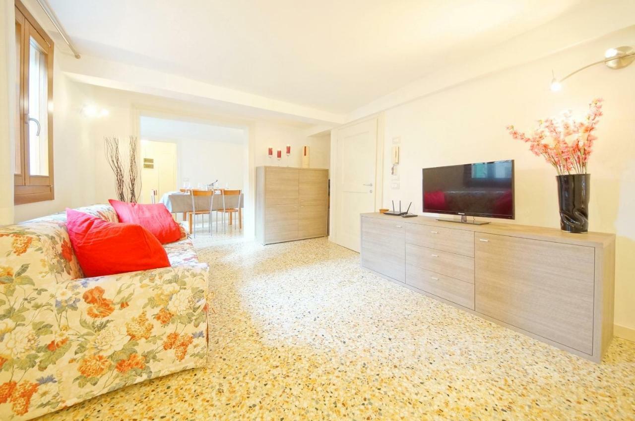 Sant'Aponal Apartment Rialto Venecia Exterior foto